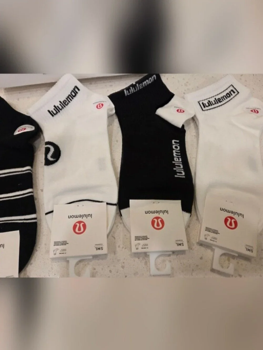 Lululemon Womens Logo Ankle Socks Small BNWT With Box5 Pair Black & White
